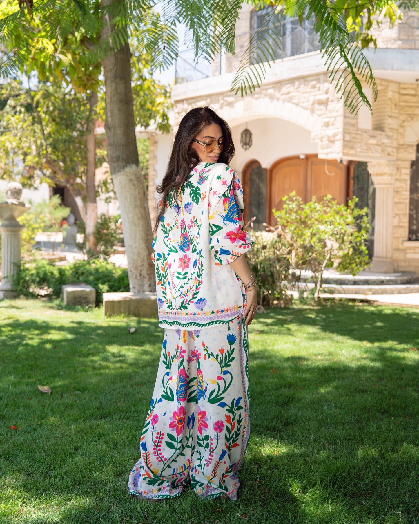 Palms and Flowers - Offwhite